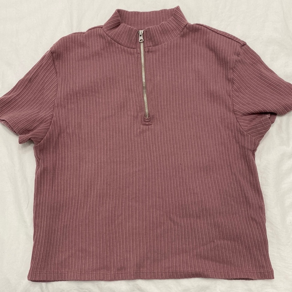 American Eagle Crop-top